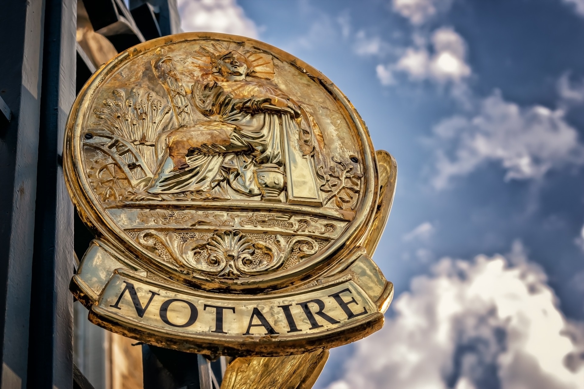 Image by <a href="https://pixabay.com/users/tama66-1032521/?utm_source=link-attribution&utm_medium=referral&utm_campaign=image&utm_content=3617525">Peter H</a Déclaration d’assurance-vie chez le notaire