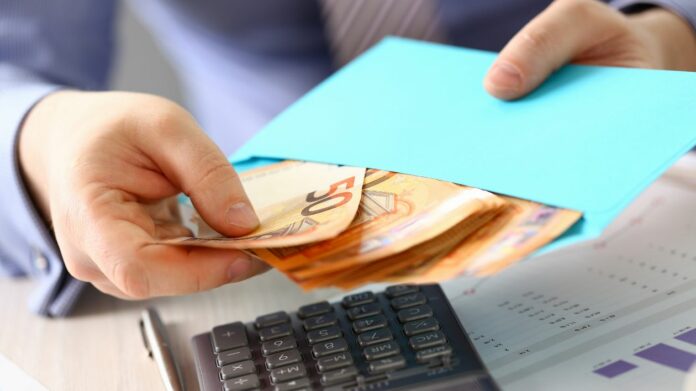 Faire des économies grâce à la méthode des enveloppes budget